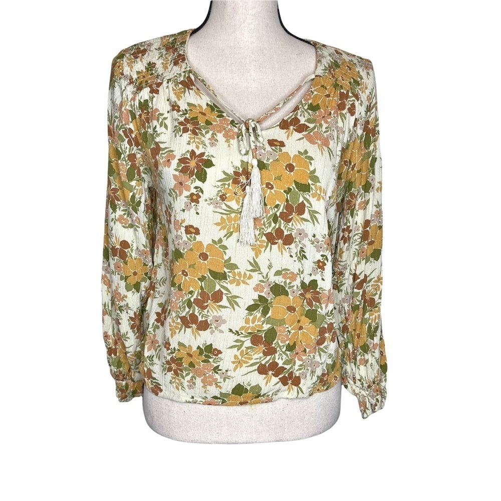 Cupcakes & Cashmere Floral Peasant Cottagecore Boho Flowy Long Sleeve Crop Top